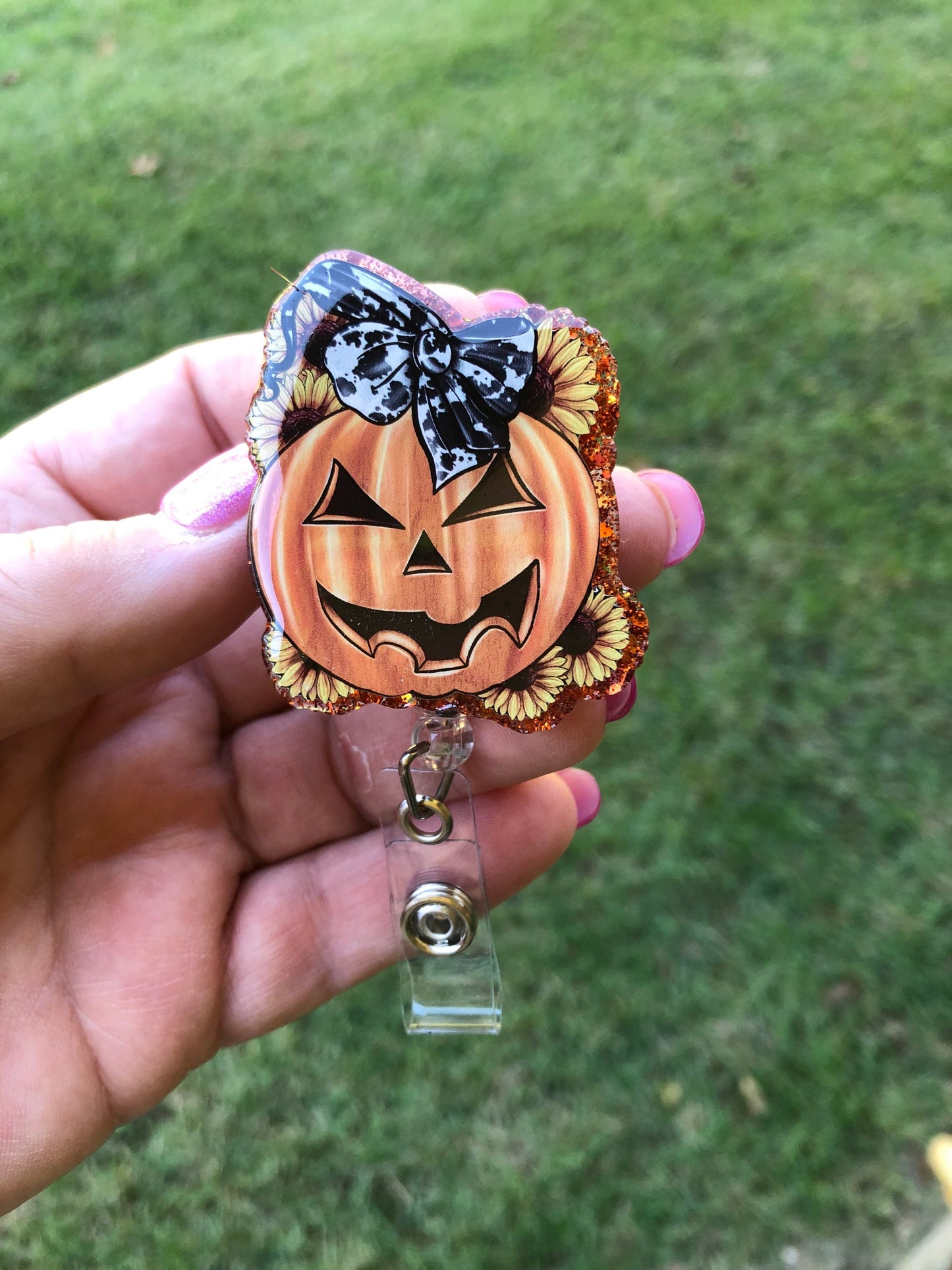 Halloween Pumpkin - Badge Reel - retractable Badge Reel with ALLIGATOR Clip.