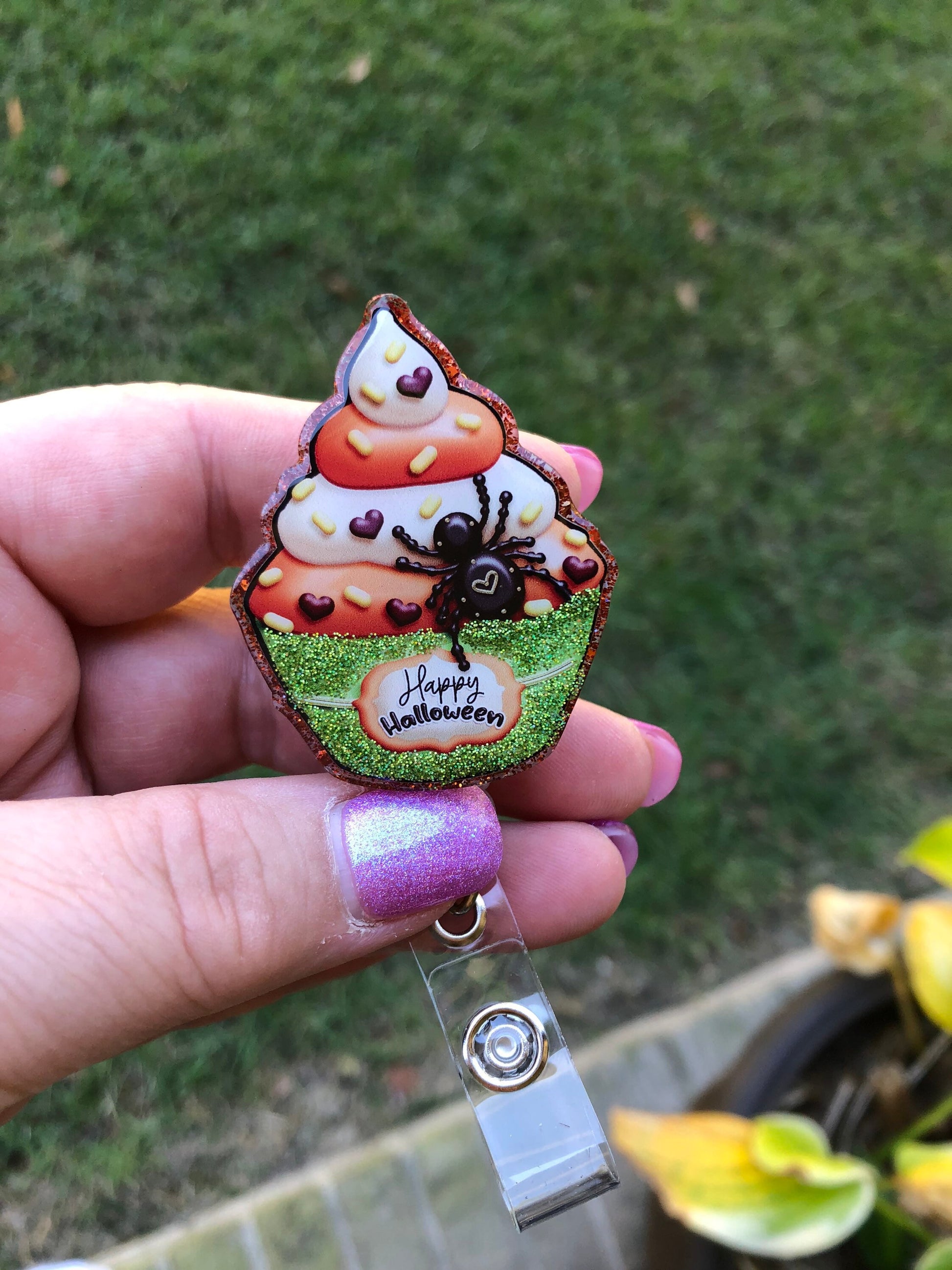 Halloween Cupcake - Badge Reel - retractable Badge Reel with ALLIGATOR Clip.