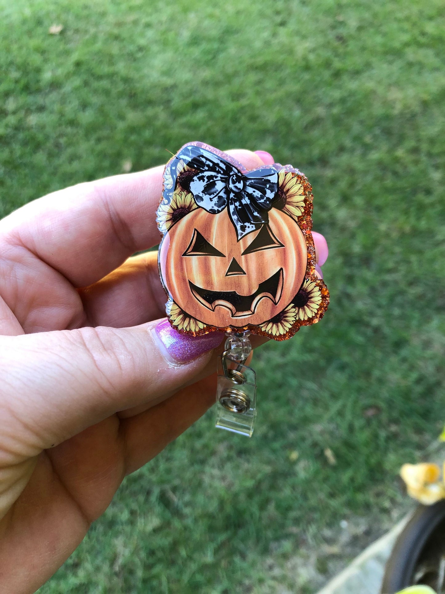 Halloween Pumpkin - Badge Reel - retractable Badge Reel with ALLIGATOR Clip.